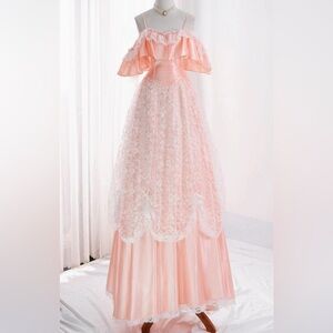 XS Vintage 1980s  Dance-Allule Union Made Romantic Princess Lace Dress